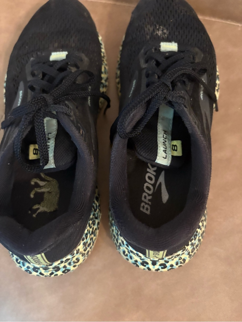Brooks launch 8 black teal cheetah print comfortable athletic shoes size 7.5 - Picture 8 of 10